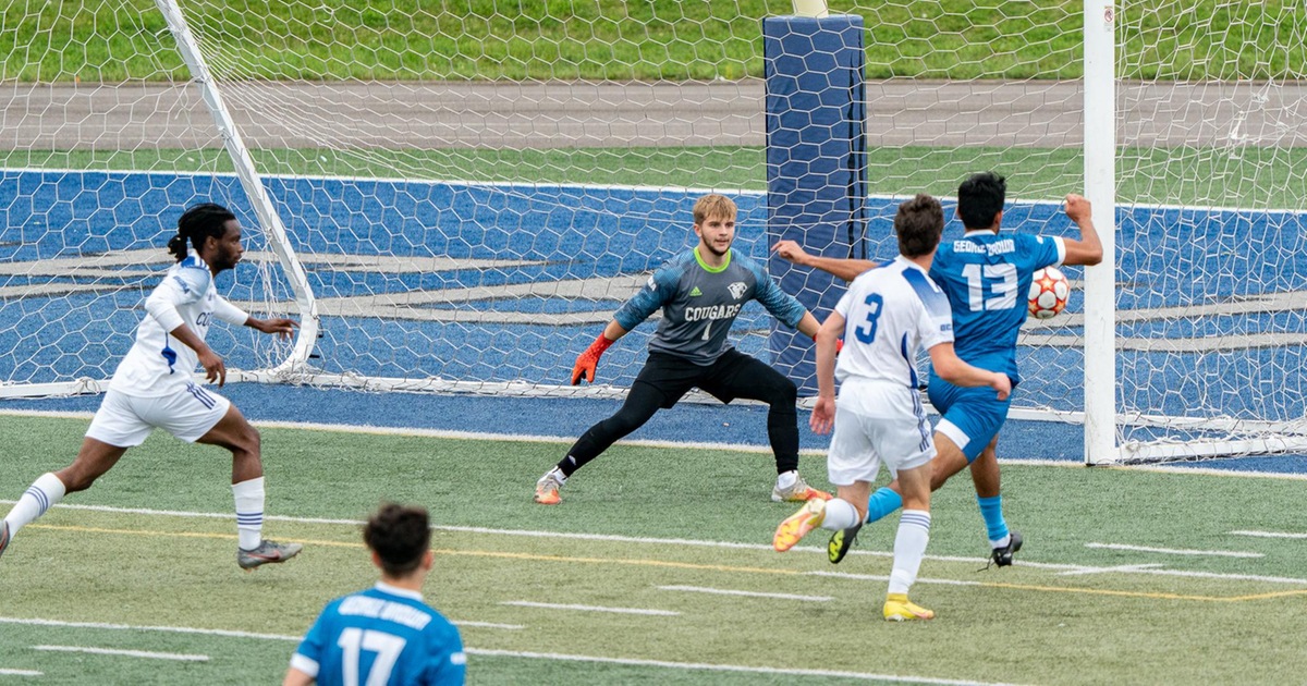 Men's and women's soccer end season on the road