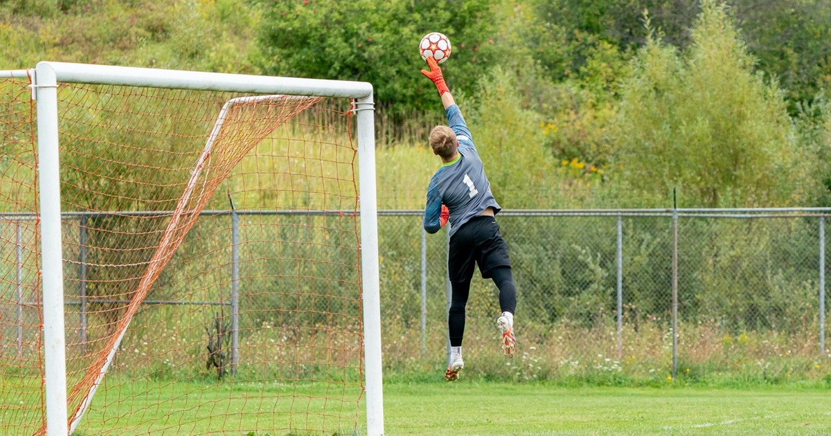 Men&rsquo;s and women&rsquo;s soccer face tough games on the road