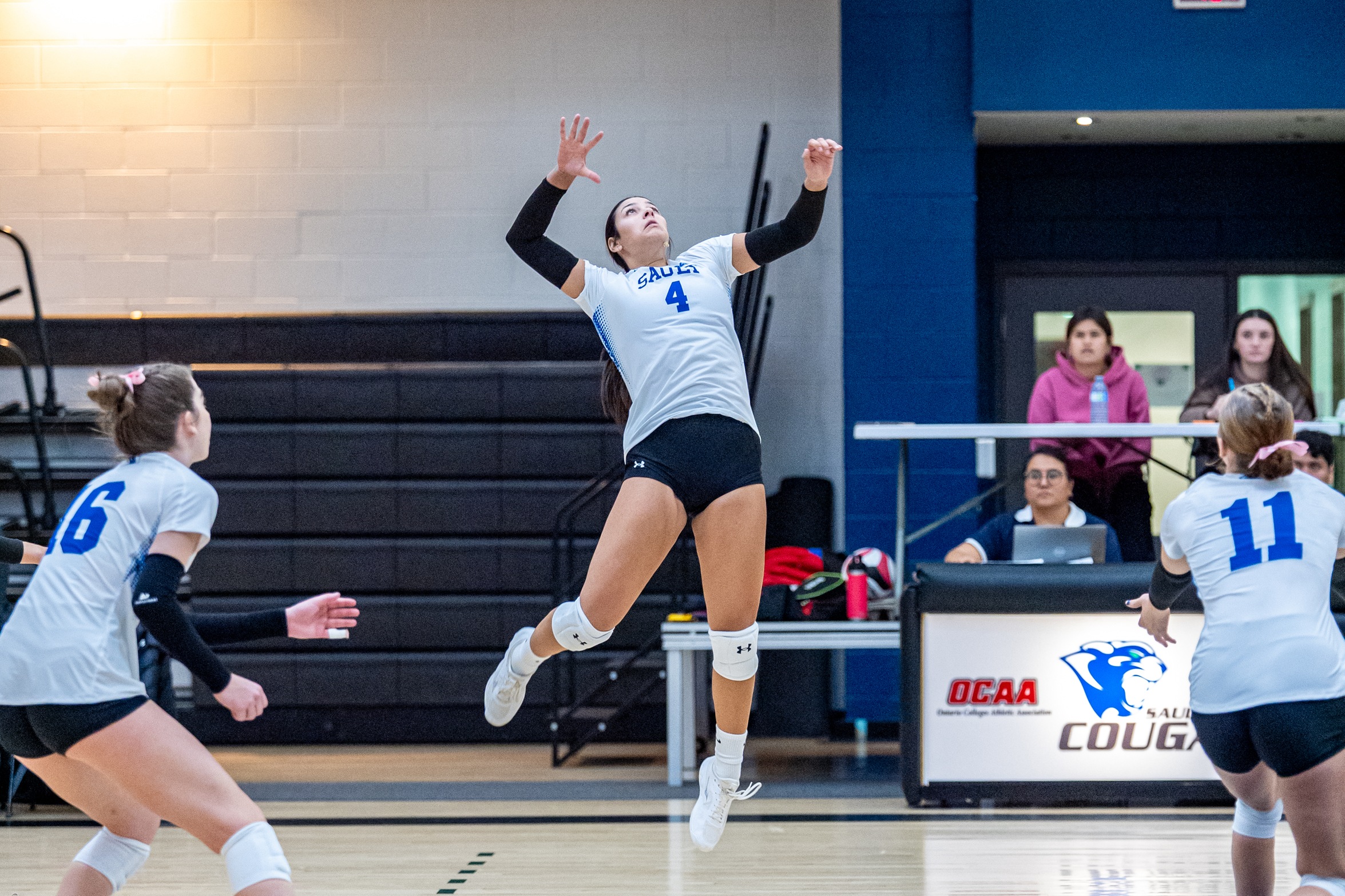 Cougars Battled in Weekend Series Against Fanshawe